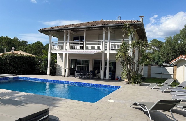 MOLIETS PLAGE villa con jacuzzi y piscina climatizada