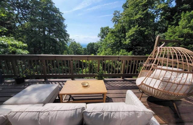 Mont Bleu, A-Frame Cabin w/ Hot Tub & Scenic Views