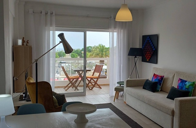 Monte Gordo Sea Front