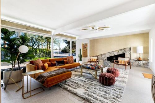 Monterey Manor Interior Designed Home Plus Pool