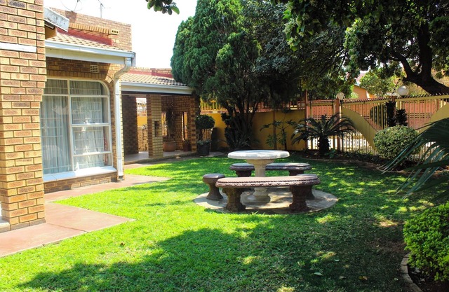 Mosele wa Pula Guesthouse