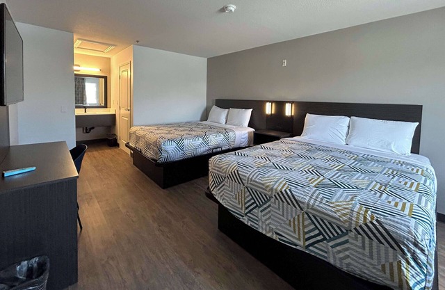 Motel 6 Lake Elsinore, CA