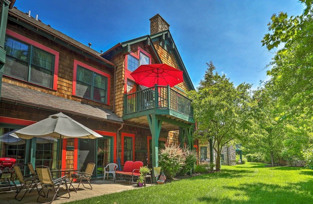 Condominio con piscina a pasos de Mountain Creek Atracciones!