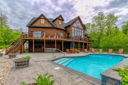 Mountain Estate Family Getaway