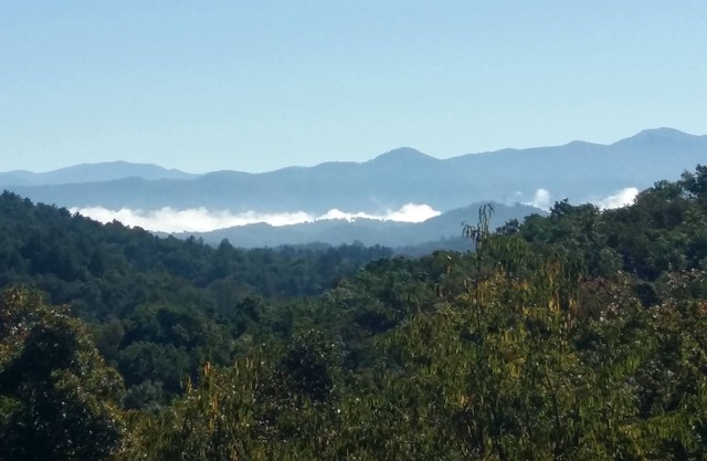 Vivir en la cima de la montaña en Mill Creek Golf and Country Club
