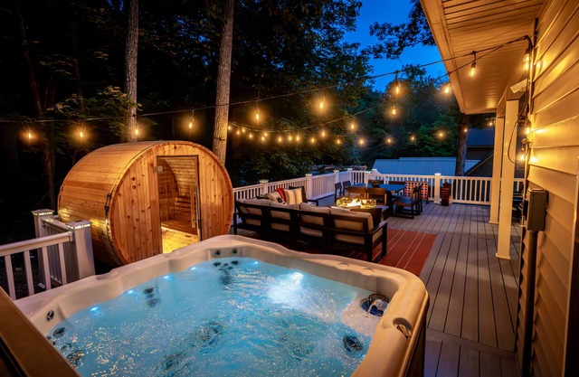 6BR Lux Retreat|Views|Games|Theater|Hot Tub|Sauna