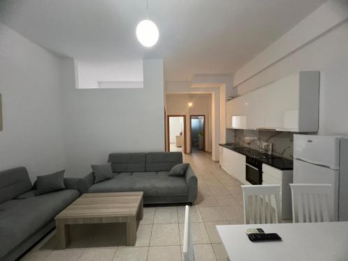 My Big Family - 2 Bedroom Apartments