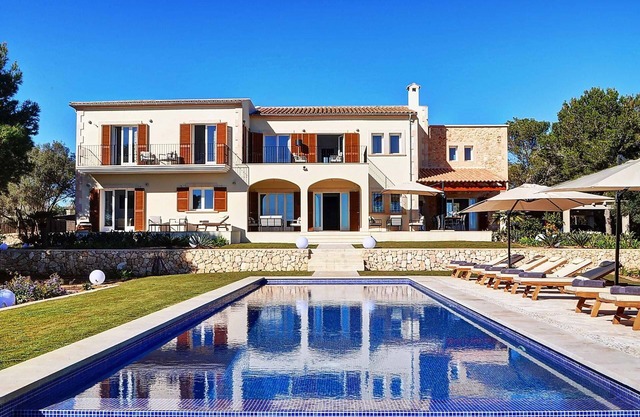 Villa en Felanitx con 6 habitaciones, capacidad 12