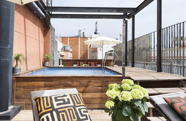 My Space Barcelona 6 Apart. con Piscina en el Barrio Gótico para 48 personas