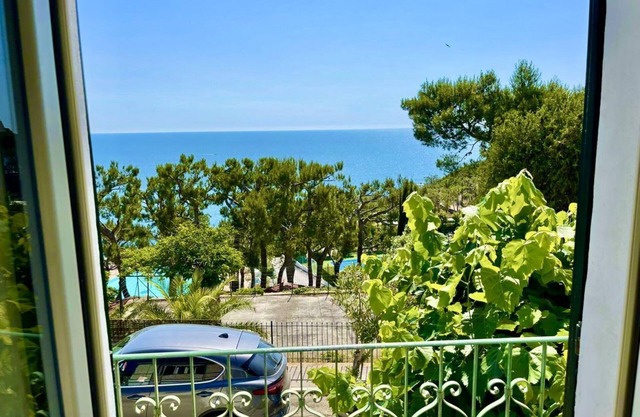 N237 - Numana, three-room apartment 100 meters from the center