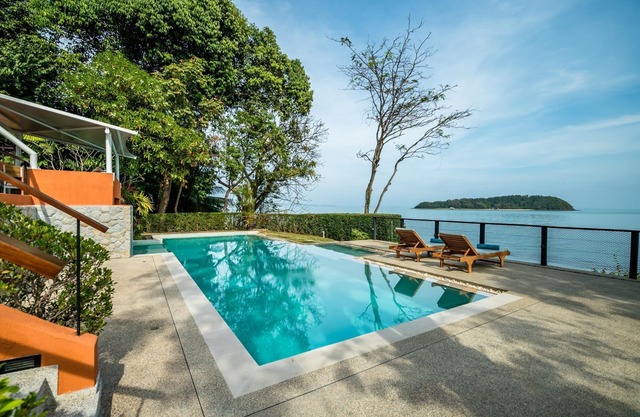 Nam Bo - Oceanfront pool villa with maid & cook