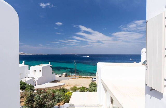 Namaste 2 : Two-Bedroom Maisonette with Sea View