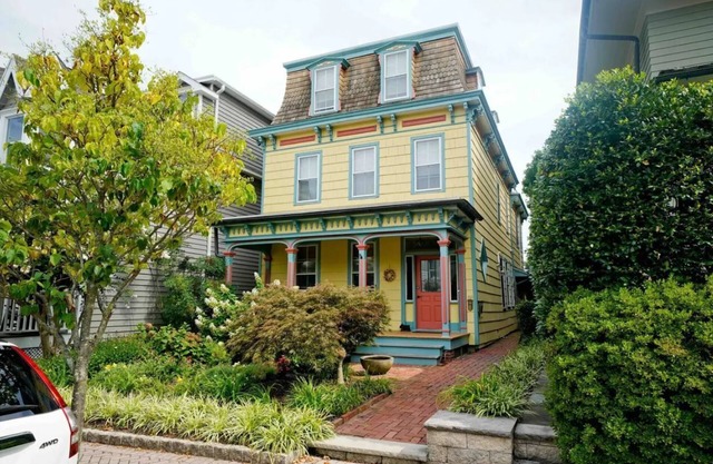 Namaste at the Bay - Casa histórica en 2nd Street, cerca de las tiendas del centro