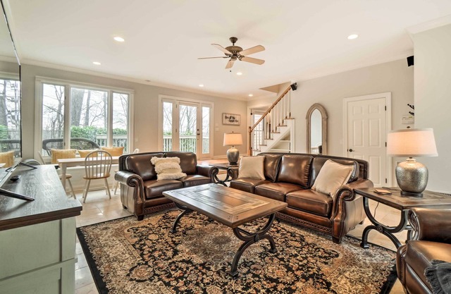 Nashville Area Family Getaway w/ Private Pool!