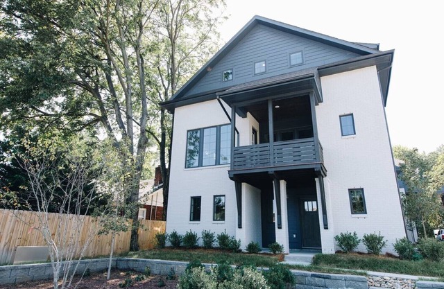 Nashville Easy Living - Minutes to Downtown, Melrose/12S Neighborhood