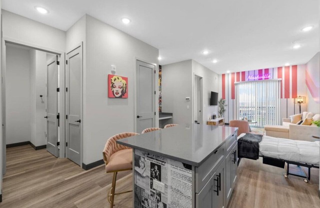 Nashville Getaway for 6! 2BR, Free Parking