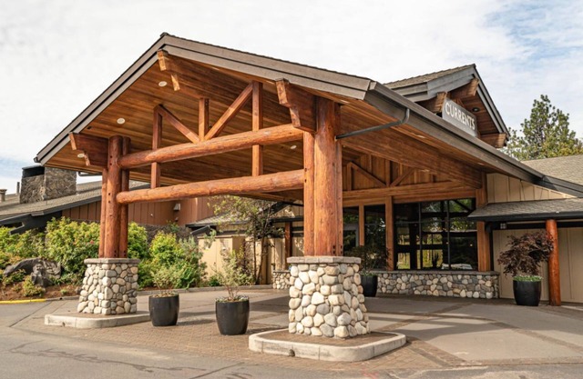 Nature Experience | 1King w/ Riverview + ADA rated