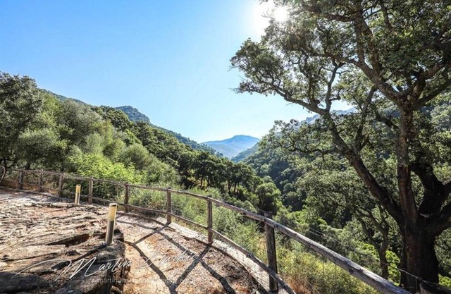 "Hide Away In Spain Peace Serenity" con vistas a la montaña, piscina, Wi-Fi y aire acondicionado
