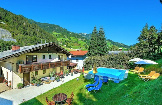 Naturhaus Andrea - Apartamento Ahorn con experiencias especiales de senderismo y piscina