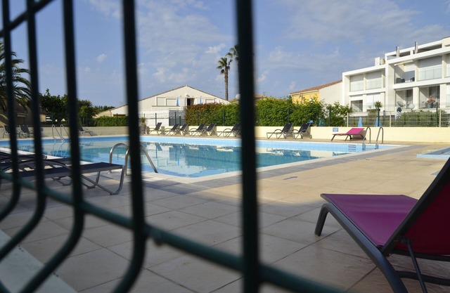 Naturist studio "POOL" Port Soleil 446