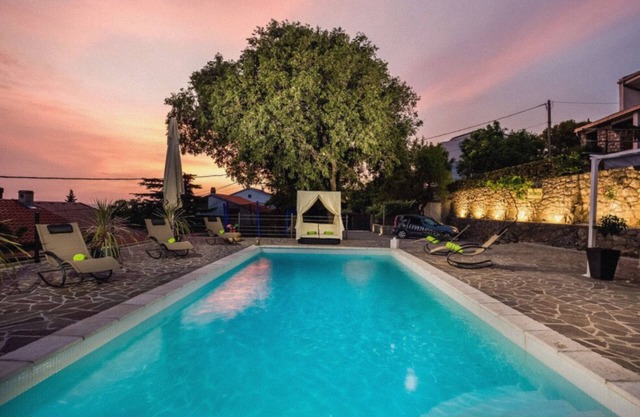Nueva villa para 6 personas con piscina privada y vistas al mar