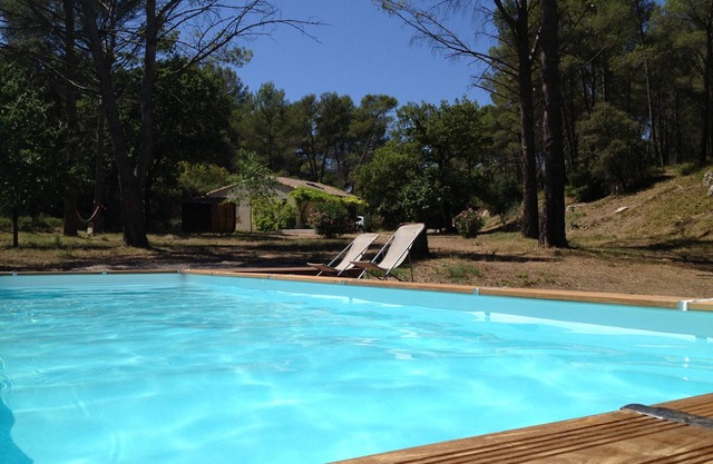 Cerca de Aix-en-Provence, casa de campo, con piscina sin vis-à-vis
