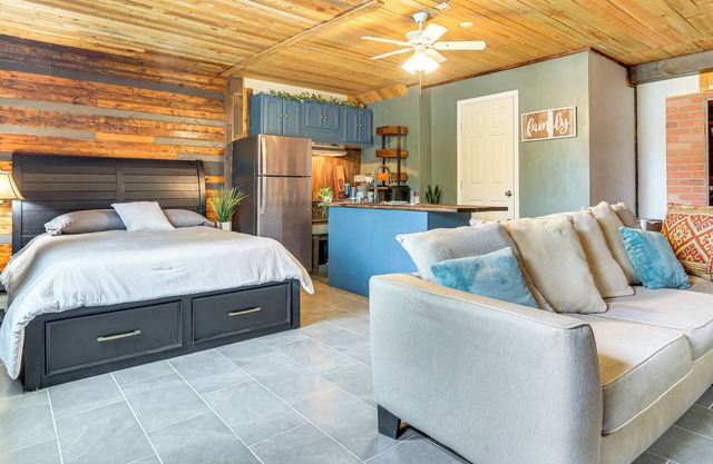 Near Historic Battlefield Trail: Studio w/ Patio!