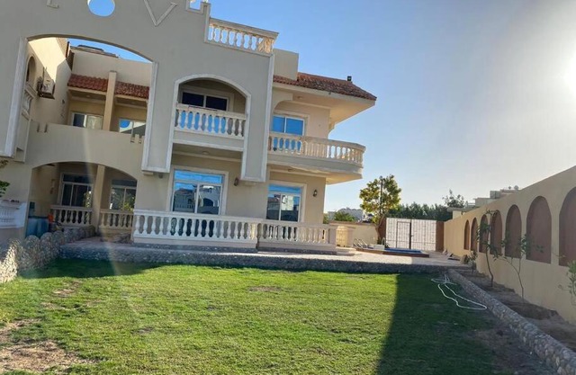 Nearby Elgouna - villa with private pool, garden