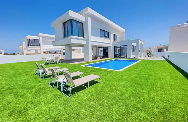 Nelia Panorama Villas