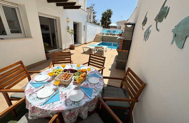 Nerja Paradise Rentals - Villa Lily