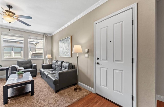 New 1BR Apartment with Heated Pool, Gym & Minigolf