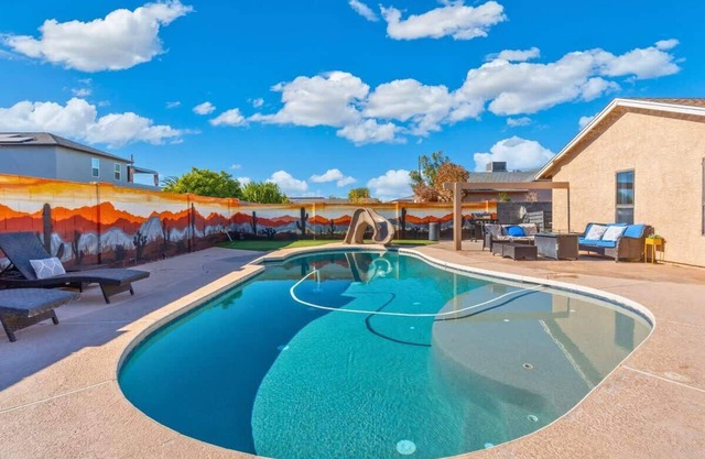 *NEW* 2 Homes in 1! Casita, Heated Pool, Fire Pit!