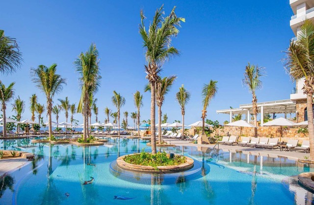 New! 2BD Villa Valencia! On the Beach! Other size suites and locations available