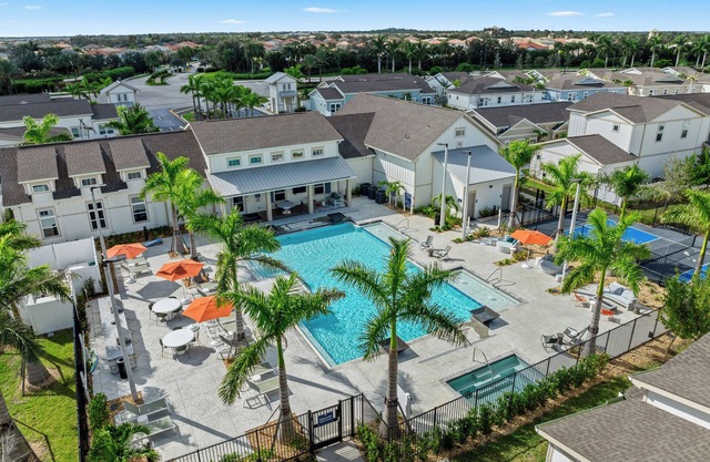 Nuevo hotel de 5 estrellas con jacuzzi, a mins del Cleveland Clinic Hospital