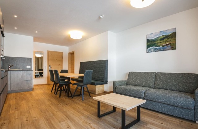 Apartamentos nuevos y modernos cerca del remonte.