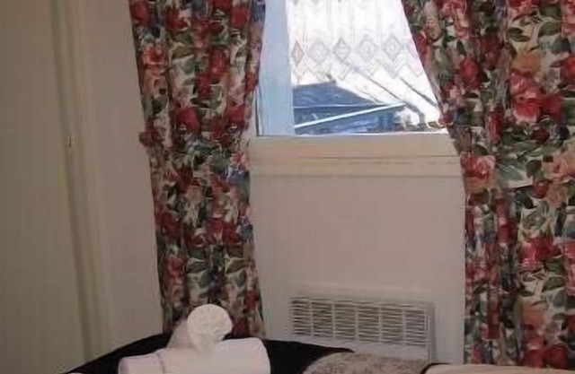 Apartamento nuevo en residencia cerrada con parking privado.