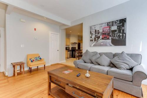 NEW! Boston Condo Near MBTA, 3Mi to Fenway! (U1)