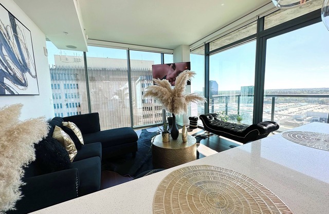 New Buckhead Penthouse w/ Immaculate Views