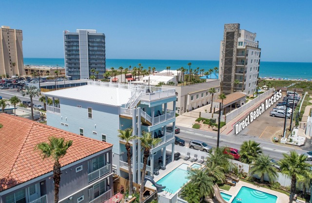 New Build! Direct Beach Access/Rooftop 360 View/Indoor Bball court/10 En-Suite/Heated Pool & HotTub!