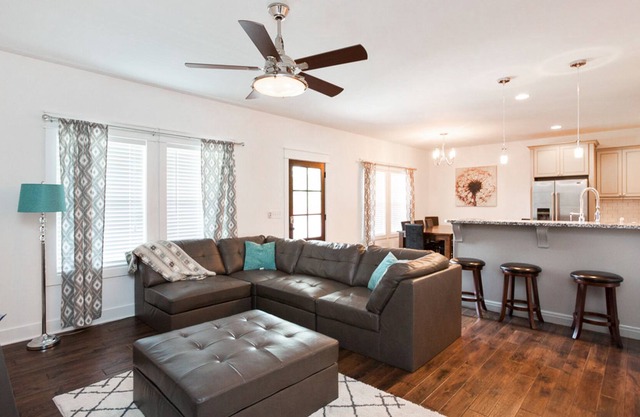 New-Build Nashville House Near Downtown, Airport, Shopping & Zoo