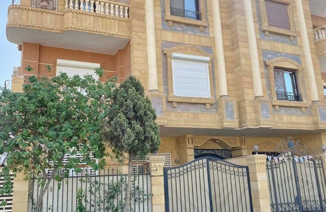 New Cairo Gem 3BR Villa w/ Garden, Near Shopping & Dining by Best of Bed'z