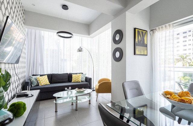 NEW COZY APT | 1 br | piantini Near BLUE MALL