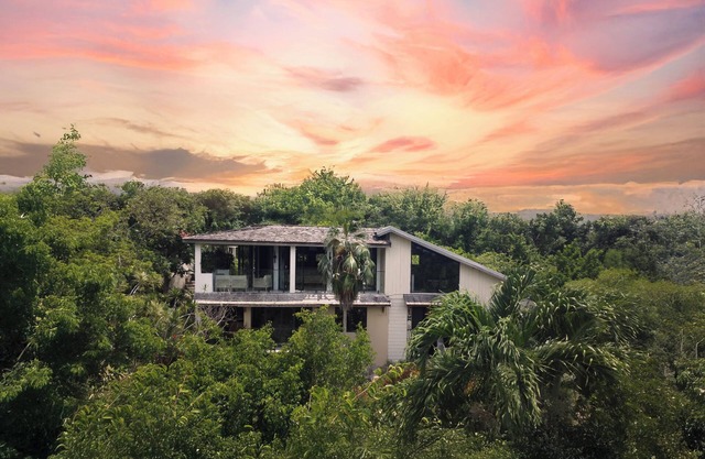 NEW! Designer Villa on Top of Negril