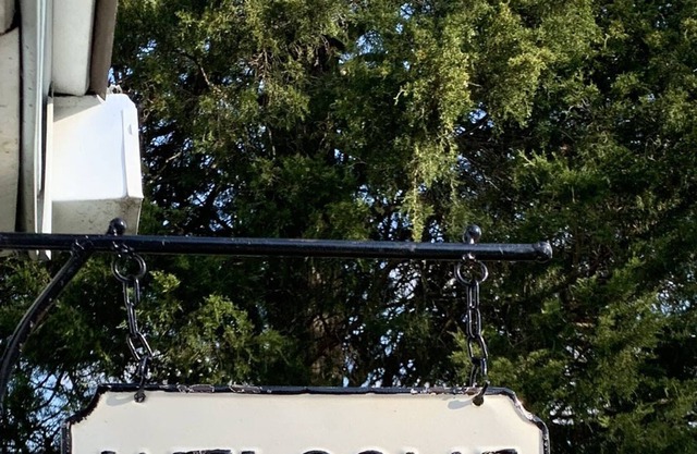 ¡¡NUEVO!! Acogedora casa actualizada con amplio patio, fácil acceso a todo.