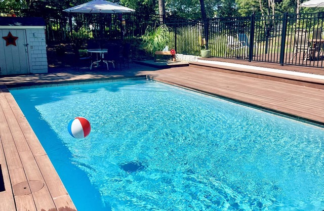 New For Rent! New Seabury w/ Heated Pool, Golf Course Views & Close to Beaches