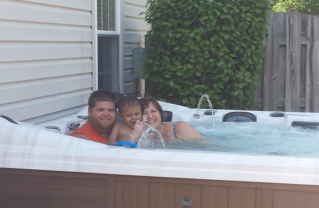 New Garden Estates w/ pool and hot tub
