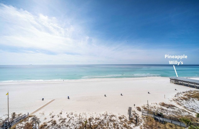 New Listing! Last-min Fall Getaway Special! Beachfront w/Beach Chairs provided!