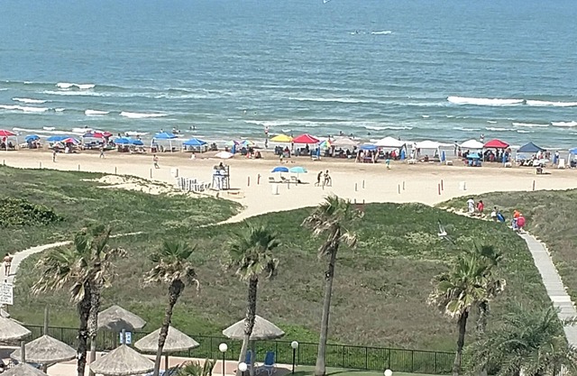 Nuevo listado - impresionante condominio frente al mar!