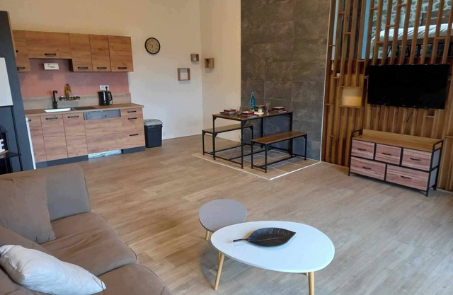 New: Maison Neuve Coeur Parc Naturel Terrace / Garden Pets welcome