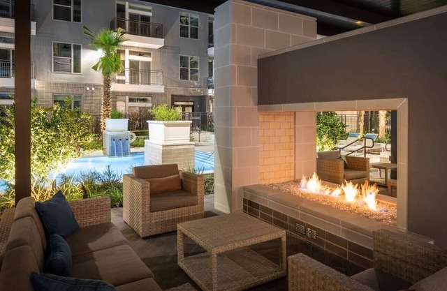 New! Master Suite w/ Skyline Views - Art Dist